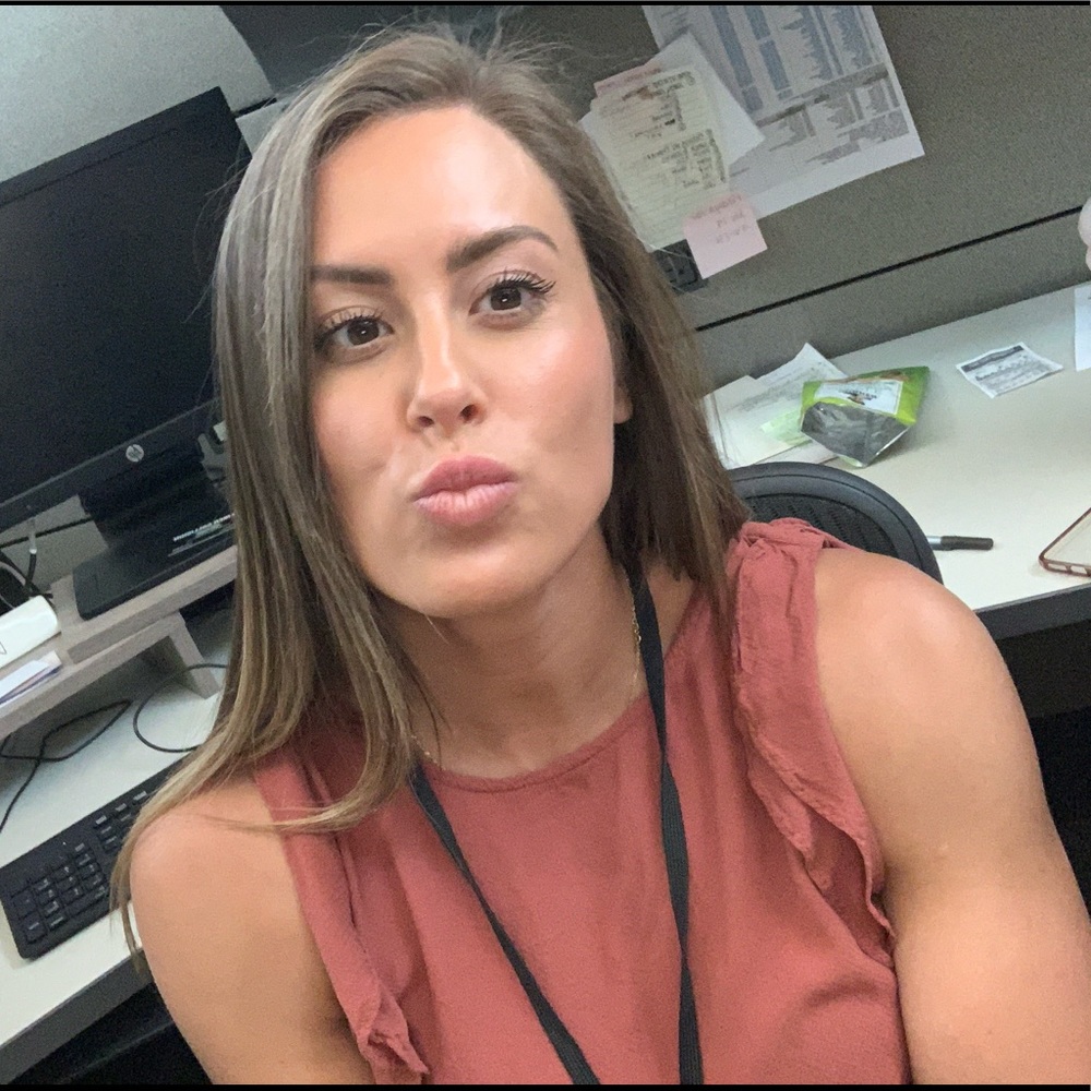 Meet your Posher, Nicole